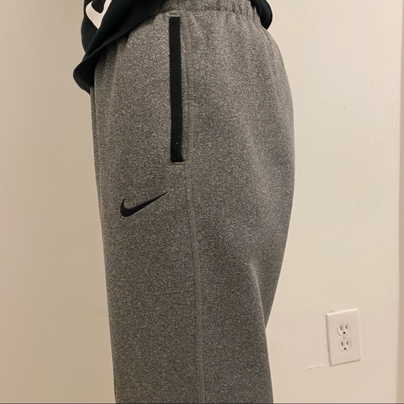 Grey Nike sweatpants - Picture 2 of 6